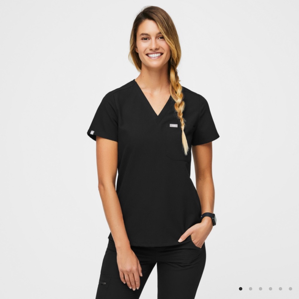 Catarina One-Pocket Scrub Top | FIGS